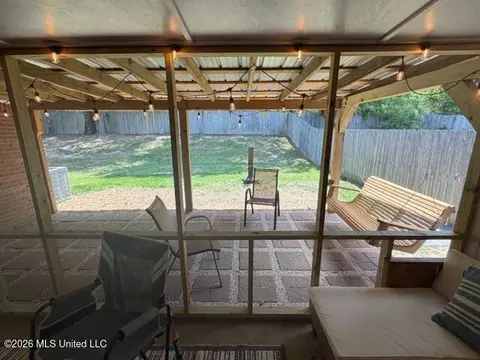 Exterior - 306 Swan Dr, Brandon, MS 39047 photo 4 of 7