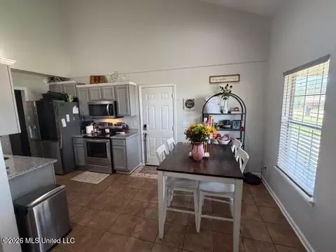 Other - 306 Swan Dr, Brandon, MS 39047 photo 2 of 10