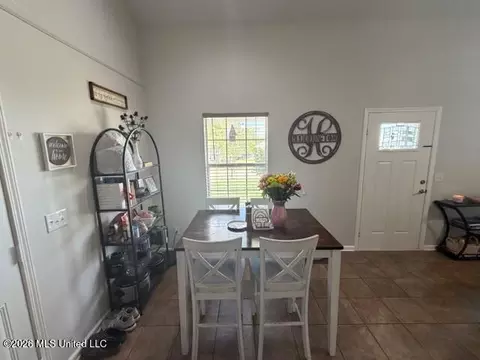 Dining - 306 Swan Dr, Brandon, MS 39047 photo 1 of 1
