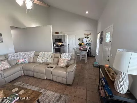 Other - 306 Swan Dr, Brandon, MS 39047 photo 4 of 10