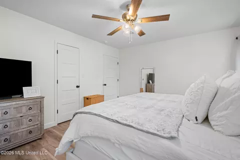Bedroom - 4164 Old Mobile Hwy, Lucedale, MS 39452 photo 3 of 4