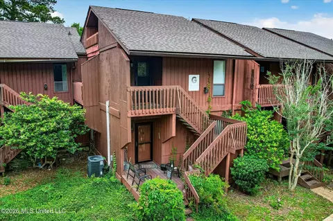 238 Lakeside Villa #G, Diamondhead, MS 39525