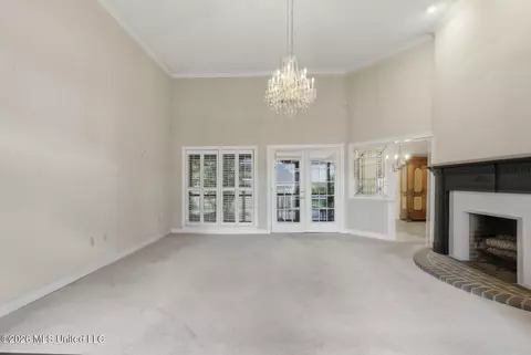 1525 Kristen Dr, Jackson, MS 39211