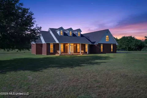 Exterior - 6819 Pinetop Rd, Lucedale, MS 39452 photo 3 of 11