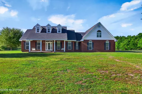 Exterior - 6819 Pinetop Rd, Lucedale, MS 39452 photo 7 of 11