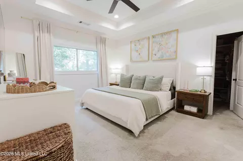 Bedroom - 5247 Suffolk Cir, Jackson, MS 39211 photo 1 of 4