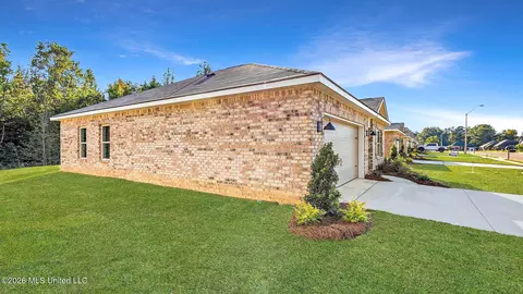 Exterior - 114 Cedar Ridge Blvd, Pearl, MS 39208 photo 2 of 2