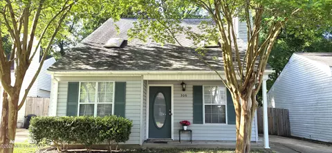306 N Grove Cir, Brandon, MS 39047