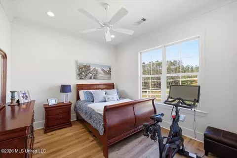 Bedroom - 333 Beaverdam Rd, Camden, MS 39045 photo 3 of 3
