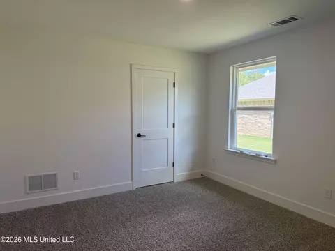 Bedroom - 8985 Jackson Ln, Olive Branch, MS 38654 photo 3 of 4