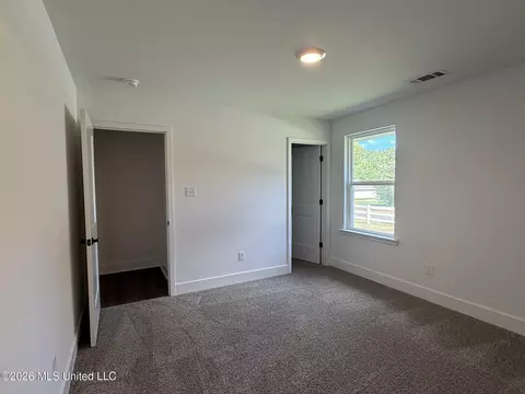 Bedroom - 8997 Jackson Ln, Olive Branch, MS 38654 photo 6 of 7