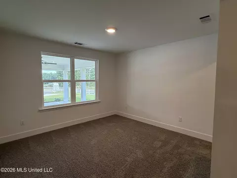 Bedroom - 8997 Jackson Ln, Olive Branch, MS 38654 photo 2 of 7