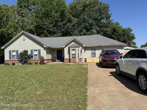 6830 Slash Pine Dr, Walls, MS 38680 photo 1