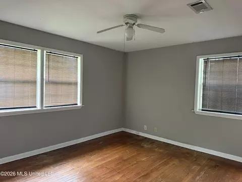 Bedroom - 210 Holly Dr, Natchez, MS 39120 photo 2 of 3