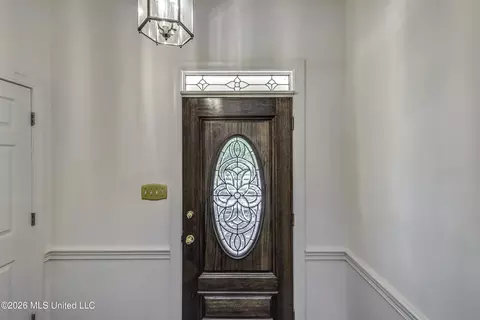 Entry Way - 208 Azalea Ct, Brandon, MS 39047 photo 1 of 5