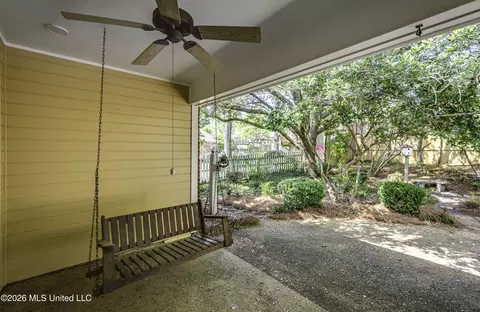 Exterior - 208 Azalea Ct, Brandon, MS 39047 photo 7 of 12