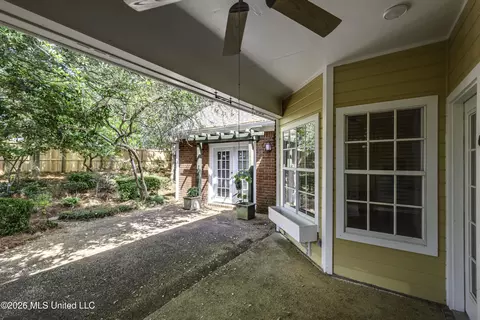 Exterior - 208 Azalea Ct, Brandon, MS 39047 photo 6 of 12