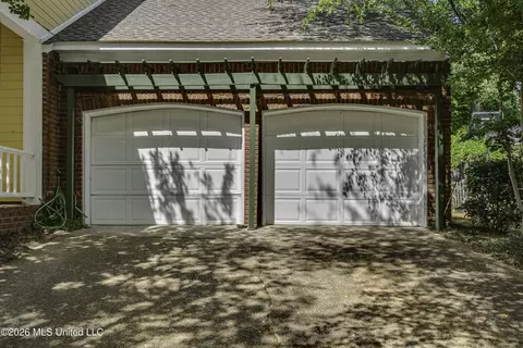 Other - 208 Azalea Ct, Brandon, MS 39047 photo 14 of 16