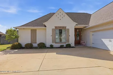 Exterior - 103 Catherine Blvd, Clinton, MS 39056 photo 3 of 8