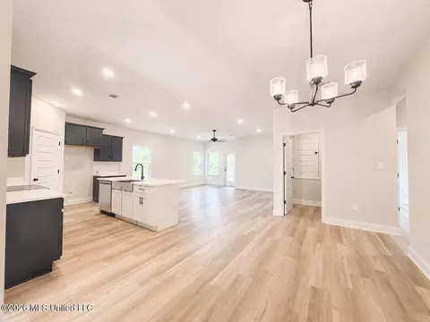 14140 Tern Blvd, Biloxi, MS 39532 photo 4