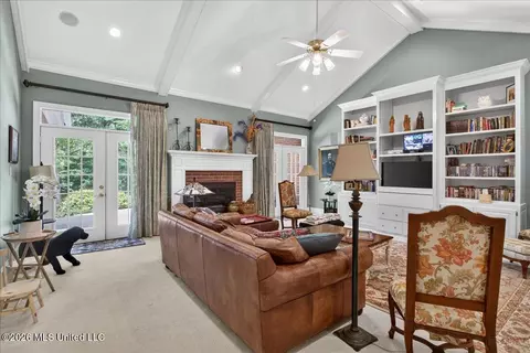Living - 2039 Perrott Rd, Mccomb, MS 39648 photo 1 of 3