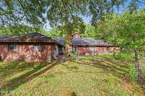 Exterior - 10100 Echo Glen Dr, Moss Point, MS 39562 photo 3 of 3