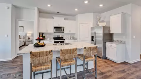 Kitchen - 69 Powell Pl, Byhalia, MS 38611 photo 5 of 5