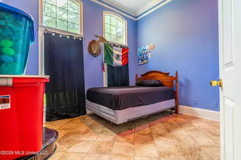 Bedroom - 135 Cherrybark Ln, Natchez, MS 39120 photo 6 of 9