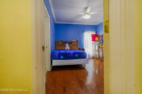 Bedroom - 135 Cherrybark Ln, Natchez, MS 39120 photo 1 of 9