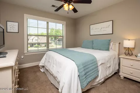Bedroom - 3425 Delaney Dr, Nesbit, MS 38651 photo 4 of 5