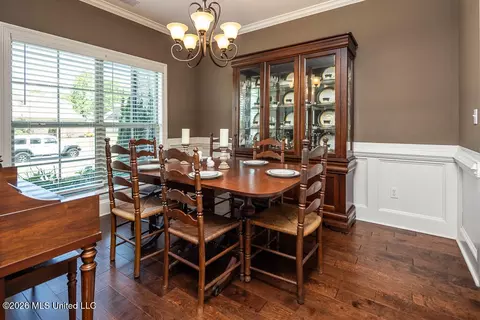 Dining - 3425 Delaney Dr, Nesbit, MS 38651 photo 2 of 2