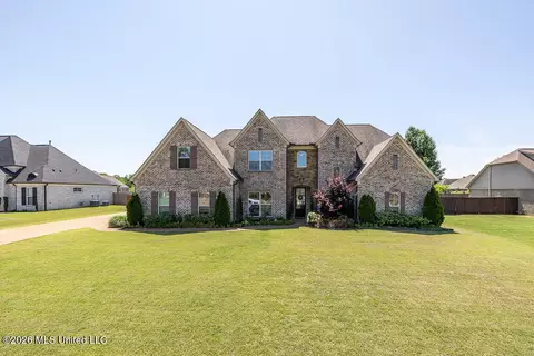 Exterior - 3425 Delaney Dr, Nesbit, MS 38651 photo 2 of 8