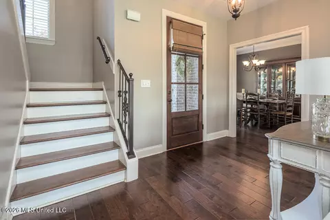 Entry Way - 3425 Delaney Dr, Nesbit, MS 38651 photo 2 of 2