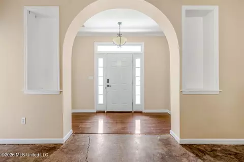 Entry Way - 3686 Rhett Butler Dr, Hernando, MS 38632 photo 1 of 5