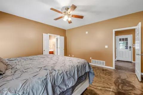 Bedroom - 3686 Rhett Butler Dr, Hernando, MS 38632 photo 4 of 11