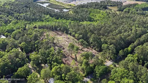 12601 Berkley Rd, Moss Point, MS 39562 photo 2