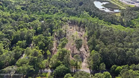 12601 Berkley Rd, Moss Point, MS 39562