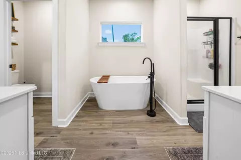 Entry Way - 398 Moore Loop, Byhalia, MS 38611 photo 5 of 5