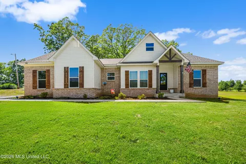 398 Moore Loop, Byhalia, MS 38611