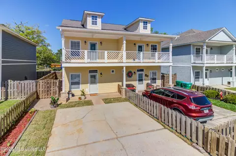 1317 Foxwood Pl, Gulfport, MS 39507