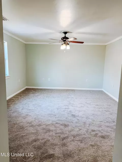 Living - 115 Hickory Ln, Lucedale, MS 39452 photo 4 of 4
