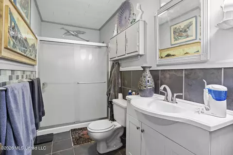 Bath - 2049 Cleary Rd, Florence, MS 39073 photo 1 of 1