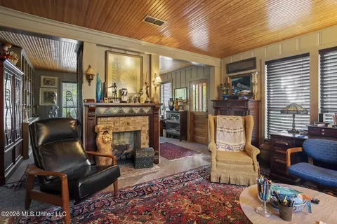 Living - 2049 Cleary Rd, Florence, MS 39073 photo 1 of 1