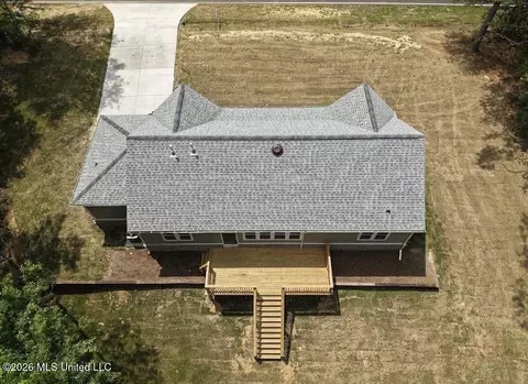 Exterior - 8780 E Thunderbird Dr, Hernando, MS 38632 photo 11 of 11