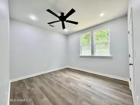 Bedroom - 8780 E Thunderbird Dr, Hernando, MS 38632 photo 4 of 4