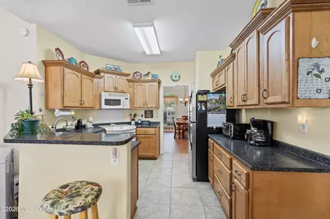Kitchen - 905 Gates St, Hernando, MS 38632 photo 1 of 4