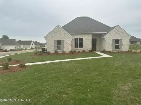 385 Aurora Cir, Canton, MS 39046