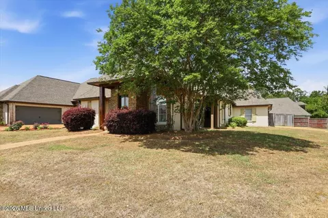 Exterior - 600 Bauxite Cv, Brandon, MS 39047 photo 2 of 6