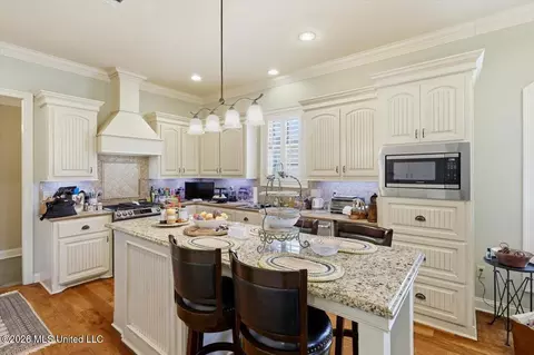 Kitchen - 600 Bauxite Cv, Brandon, MS 39047 photo 1 of 4