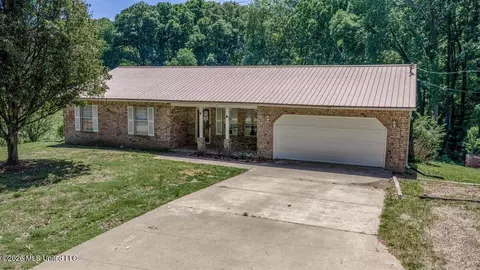 11319 Wren Dr, Hernando, MS 38632